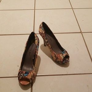 Madden girl floral heels